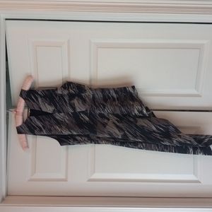 Halston Heritage top size 2